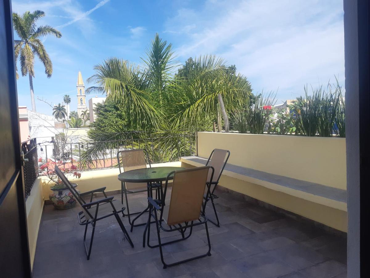 Aguacate Suites Mazatlan Bagian luar foto