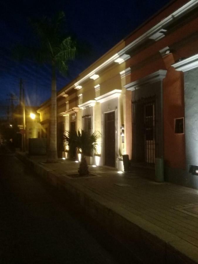 Aguacate Suites Mazatlan Bagian luar foto